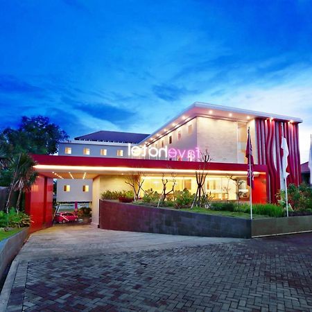 เฟฟโฮเต็ล บันจาร์บารู - บันจาร์มาซิน Hotel Banjarbaru ภายนอก รูปภาพ