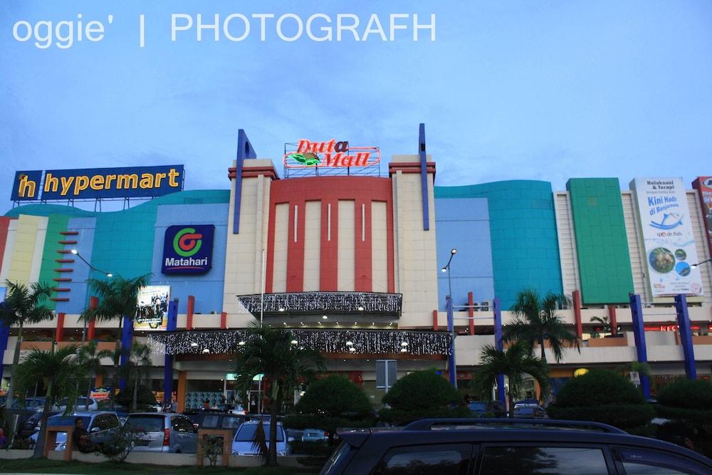 เฟฟโฮเต็ล บันจาร์บารู - บันจาร์มาซิน Hotel Banjarbaru ภายนอก รูปภาพ